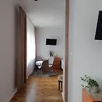 Alloggio in famiglia Aska *